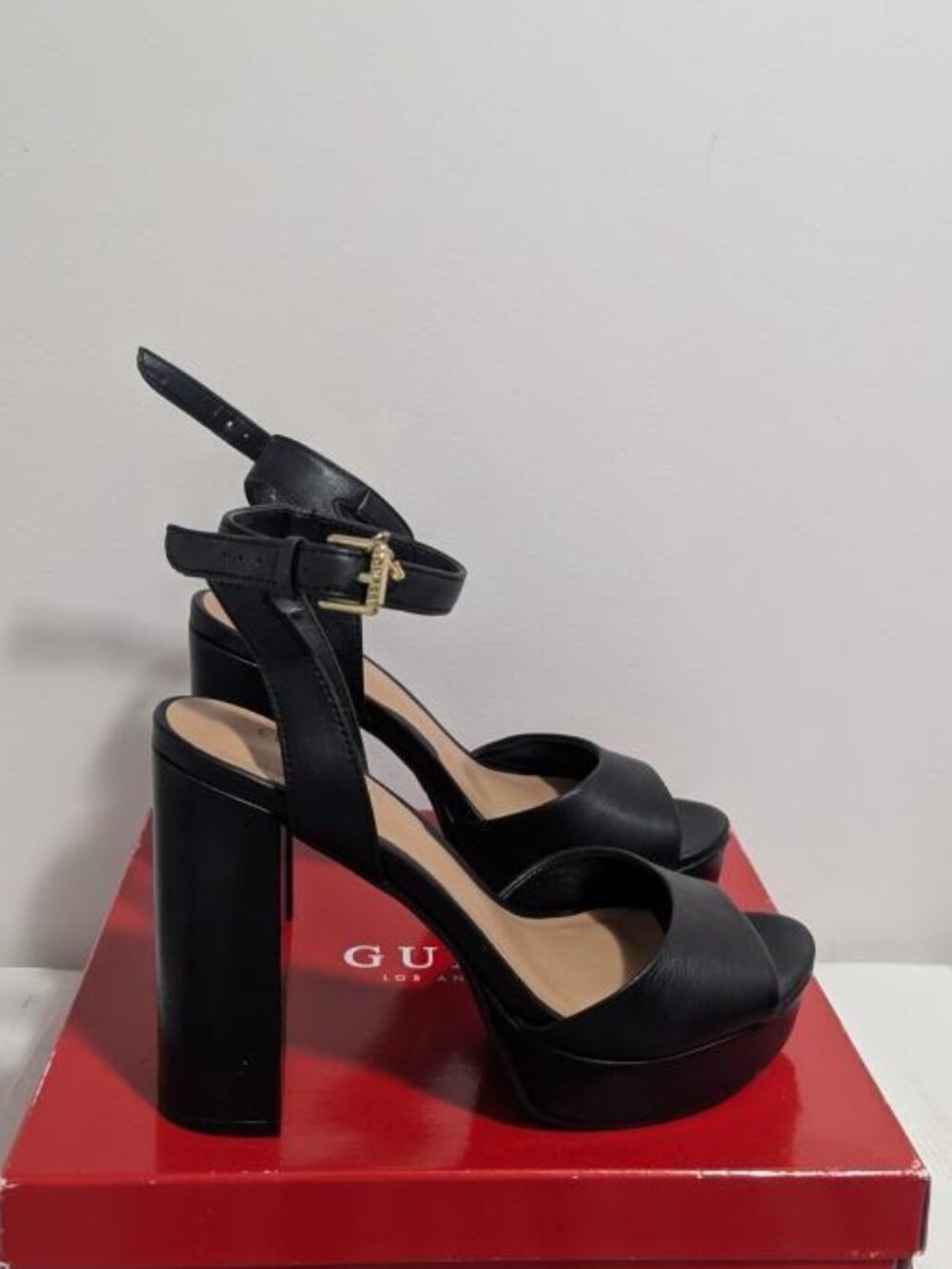 ✨ *Guess Black Platform Heels | Size 7 | Like New* ✨
